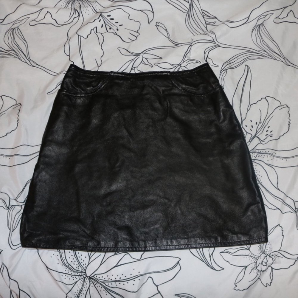 THE LIMITED 100% LEATHER BLACK SKIRT